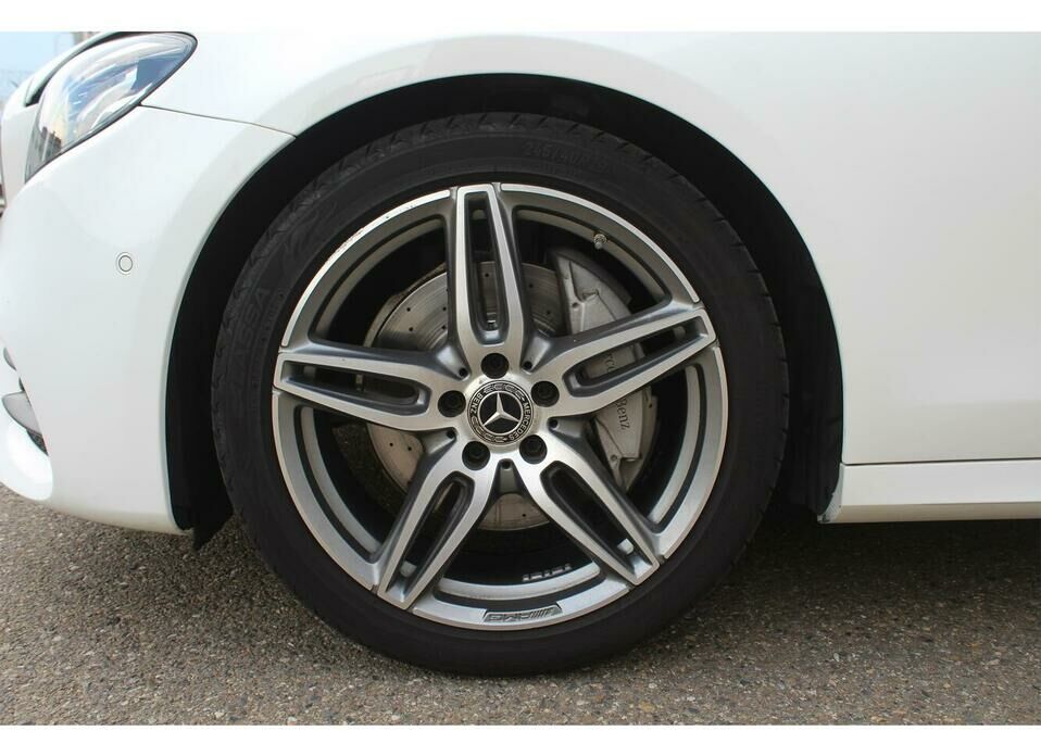 Mercedes-Benz E-Класс 200 2.0 AT (184 л.с.)