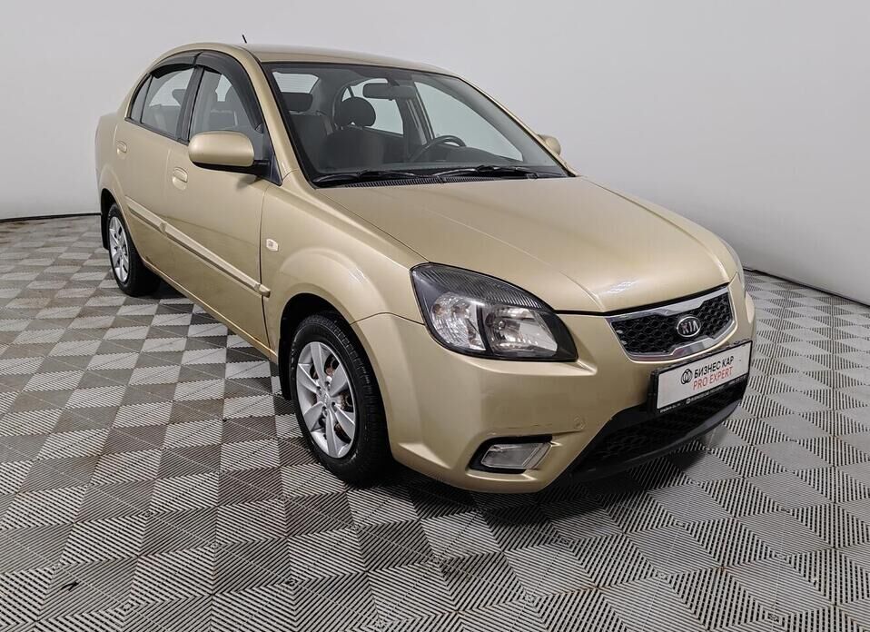 Kia Rio, II Рестайлинг 1.4 AT (95 л.с.)