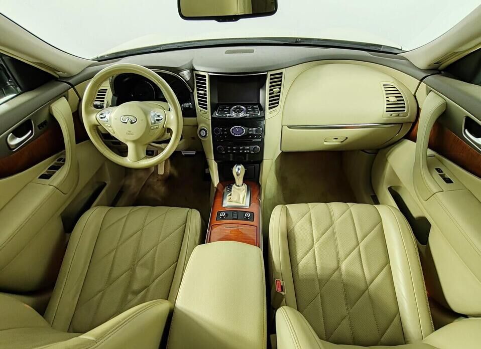 Infiniti QX70 3.7 AT (333 л.с.) 4WD