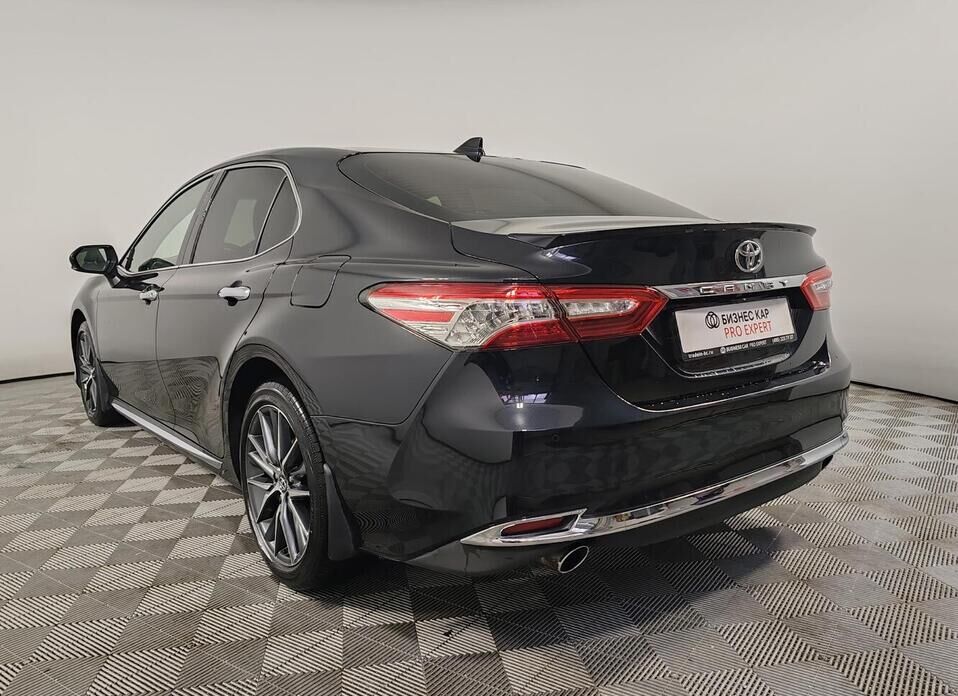 Toyota Camry, VIII (XV70) Рестайлинг 2.5 AT (206 л.с.)