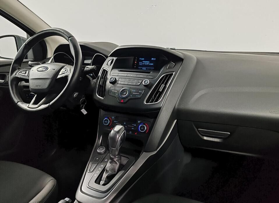 Ford Focus, III Рестайлинг 1.6 AMT (125 л.с.)