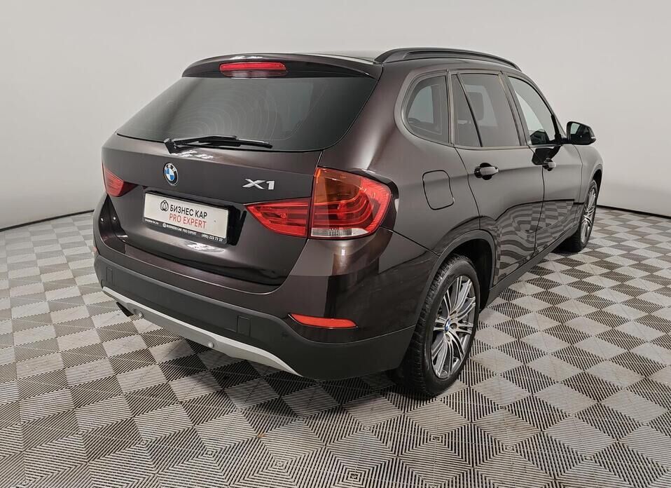 BMW X1, I (E84) Рестайлинг 18i 2.0 AT (150 л.с.)
