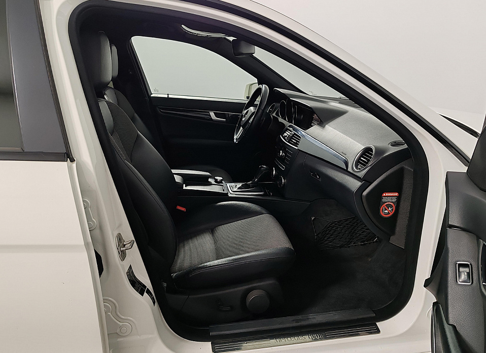 Mercedes-Benz C-Класс, III (W204) Рестайлинг 180 1.6 AT (156 л.с.)