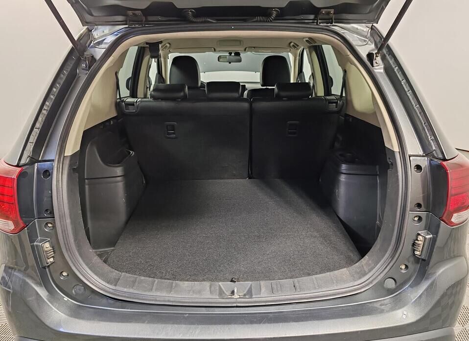 Mitsubishi Outlander, III Рестайлинг 2 2.4 CVT (167 л.с.) 4WD