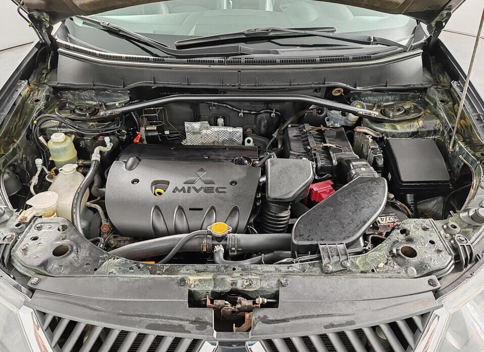 Mitsubishi Outlander 2.4 CVT (170 л.с.) 4WD