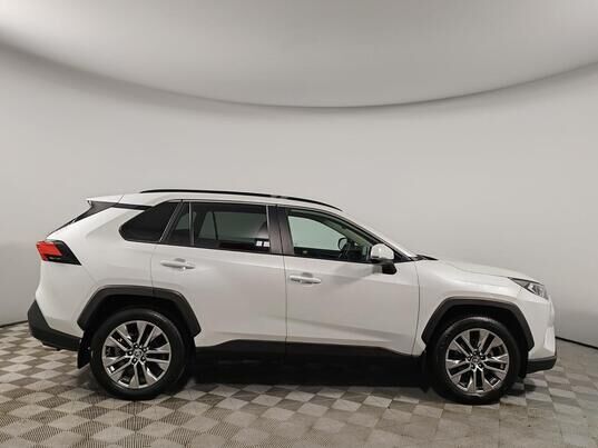 Toyota RAV4, 2021&nbsp;г., 40&nbsp;472&nbsp;км