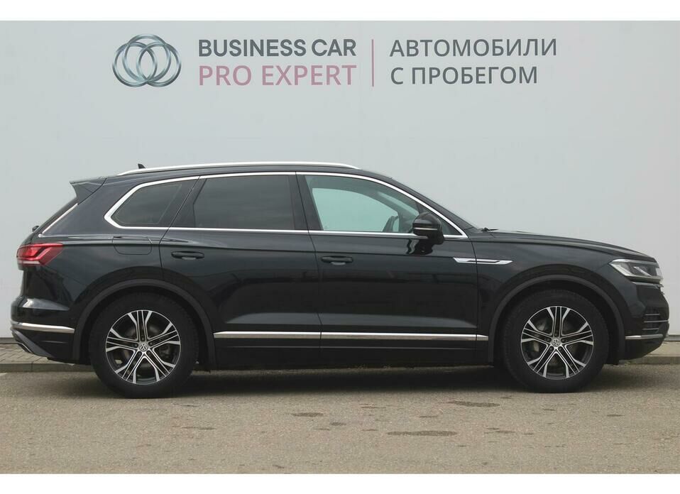 Volkswagen Touareg 3.0d AT (249 л.с.) 4WD