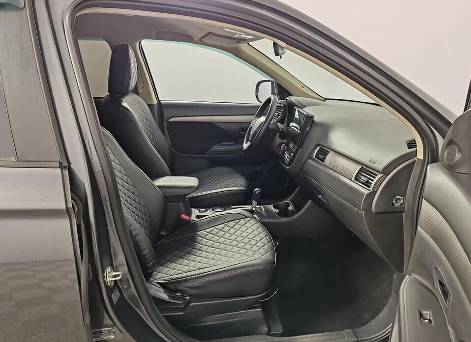 Mitsubishi Outlander, III Рестайлинг 2 2.0 CVT (146 л.с.)