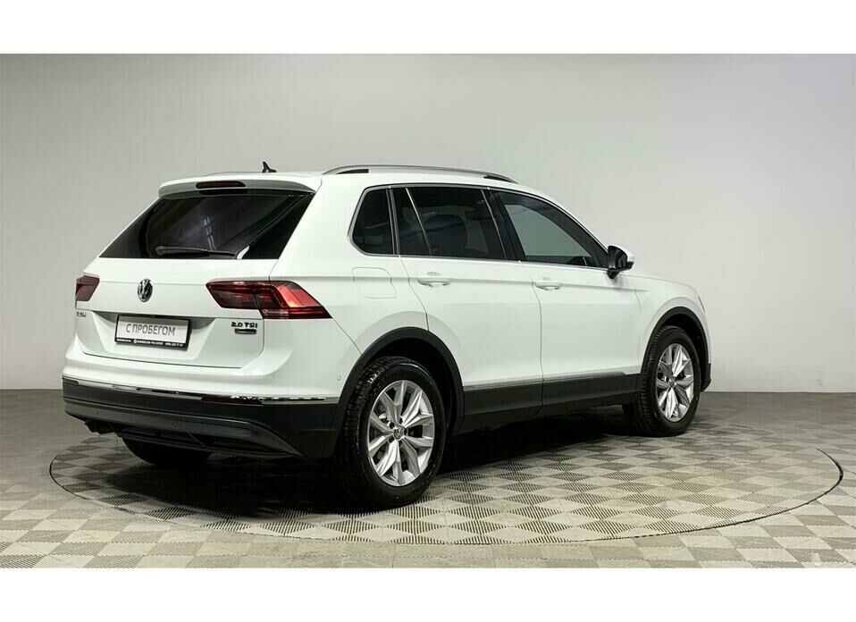 Volkswagen Tiguan 2.0 AMT (180 л.с.) 4WD