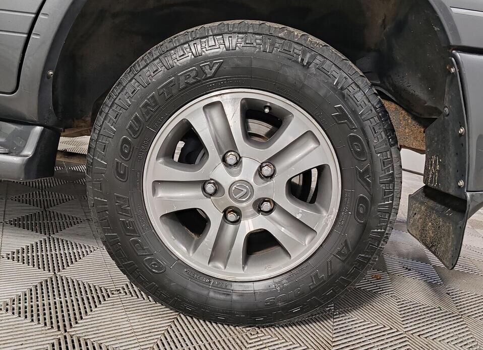 Lexus LX, II Рестайлинг 470 4.7 AT (234 л.с.) 4WD