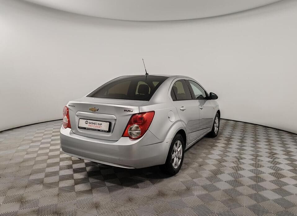 Chevrolet Aveo, II 1.6 MT (115 л.с.)
