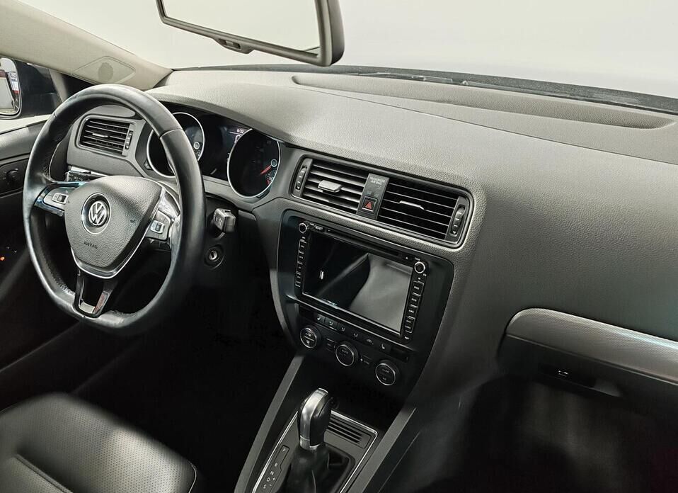 Volkswagen Jetta 1.4 AMT (122 л.с.)