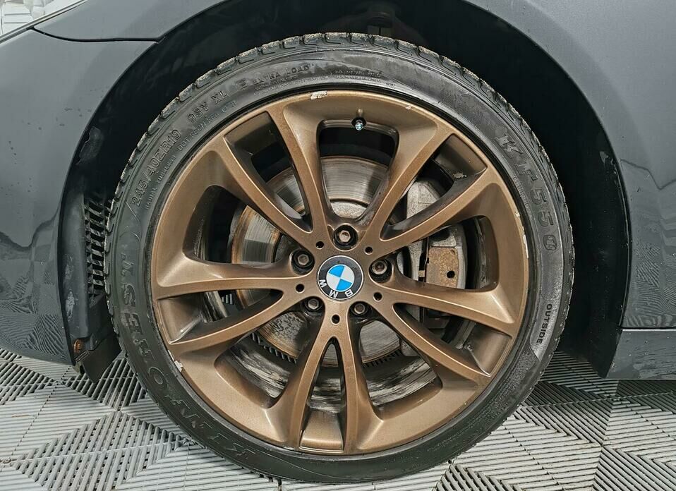 BMW 5 серии 528i 3.0 AT (258 л.с.) 4WD