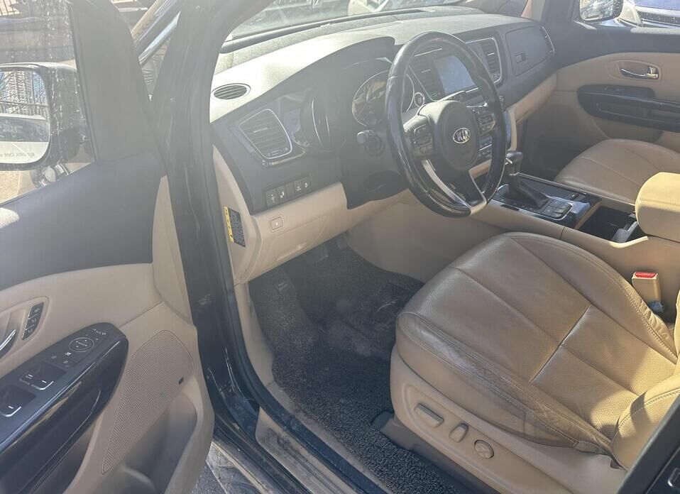 Kia Carnival, III 2.2d AT (202 л.с.)