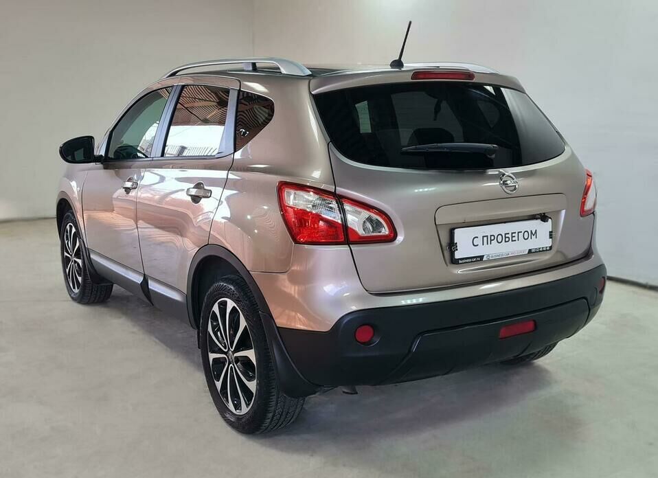 Nissan Qashqai 2.0 CVT (141 л.с.)