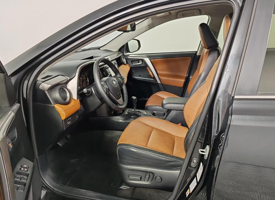 Toyota RAV4 2.5 AT (180 л.с.) 4WD
