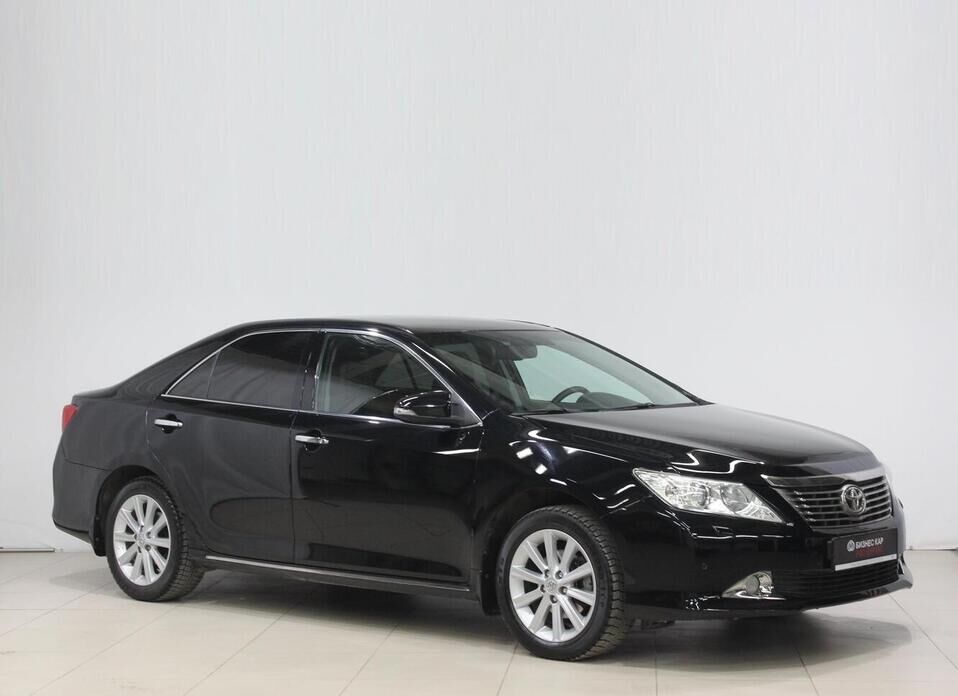 Toyota Camry, VII (XV50) 2.5 AT (181 л.с.)