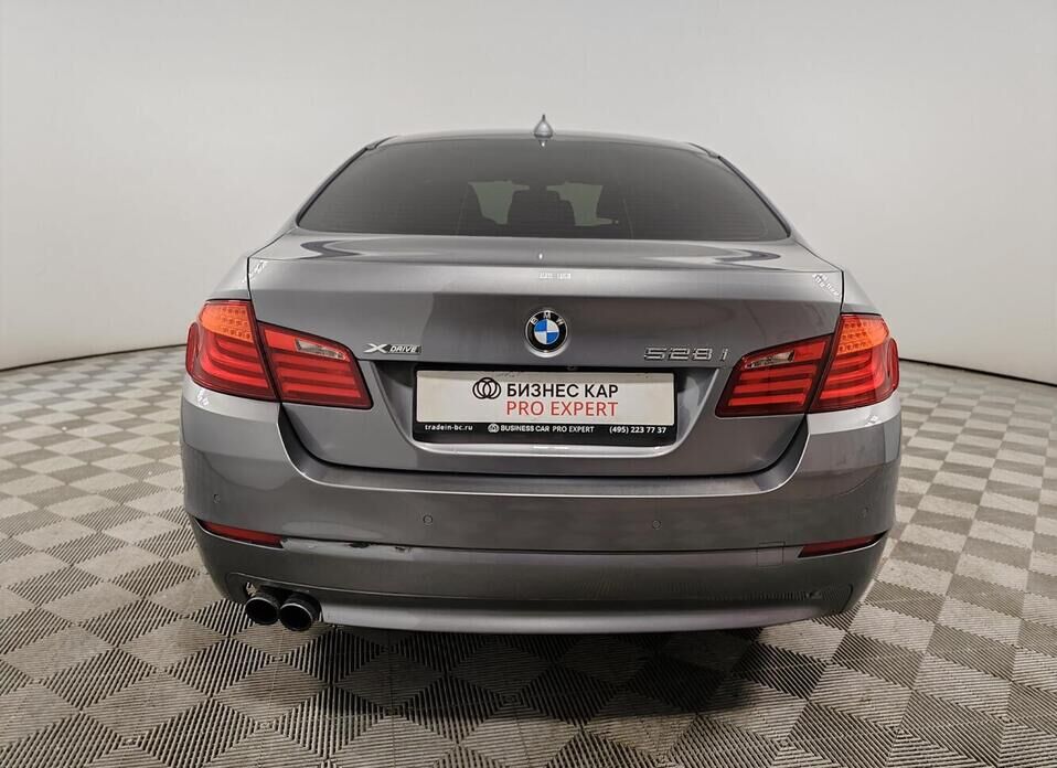 BMW 5 серии, VI (F10/F11/F07) 528i xDrive 2.0 AT (245 л.с.) 4WD