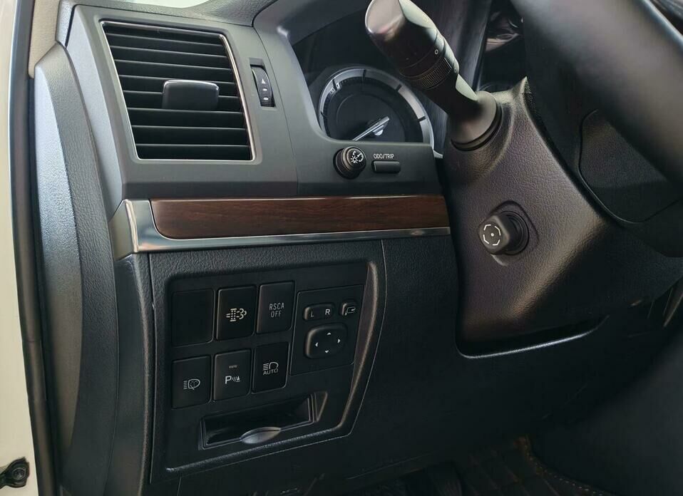 Toyota Land Cruiser 4.5d AT (249 л.с.) 4WD