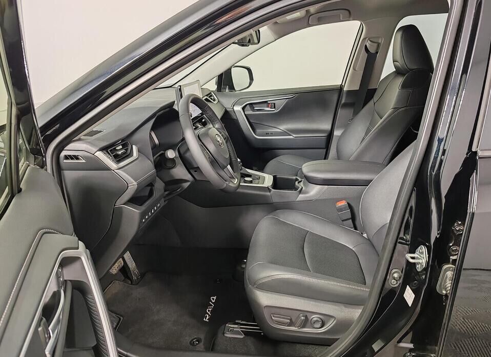 Toyota RAV4, V (XA50) 2.0 CVT (173 л.с.) 4WD