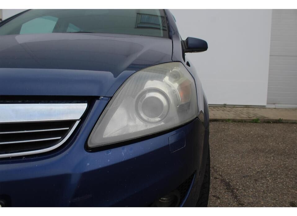 Opel Zafira, B Рестайлинг 1.9d AT (150 л.с.)