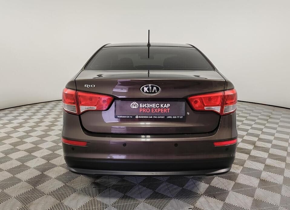 Kia Rio 1.6 AT (123 л.с.)