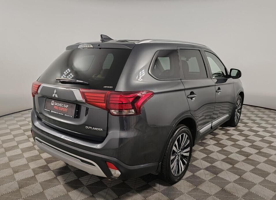 Mitsubishi Outlander, III Рестайлинг 3 2.0 CVT (146 л.с.) 4WD
