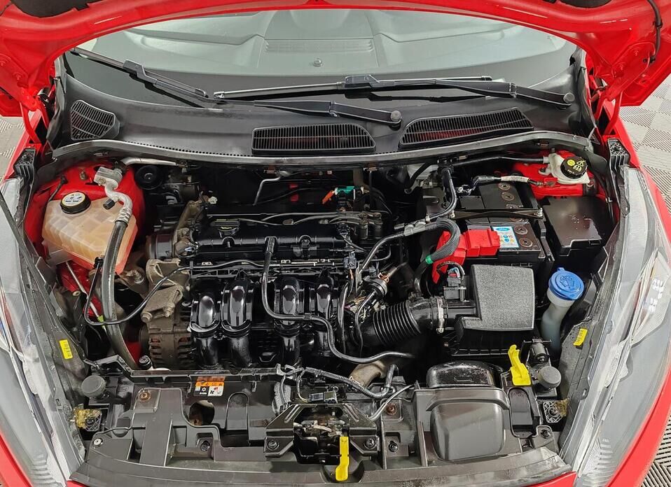 Ford Fiesta 1.6 AMT (105 л.с.)