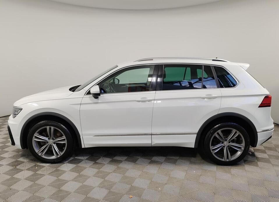 Volkswagen Tiguan, II 2.0 AMT (180 л.с.) 4WD