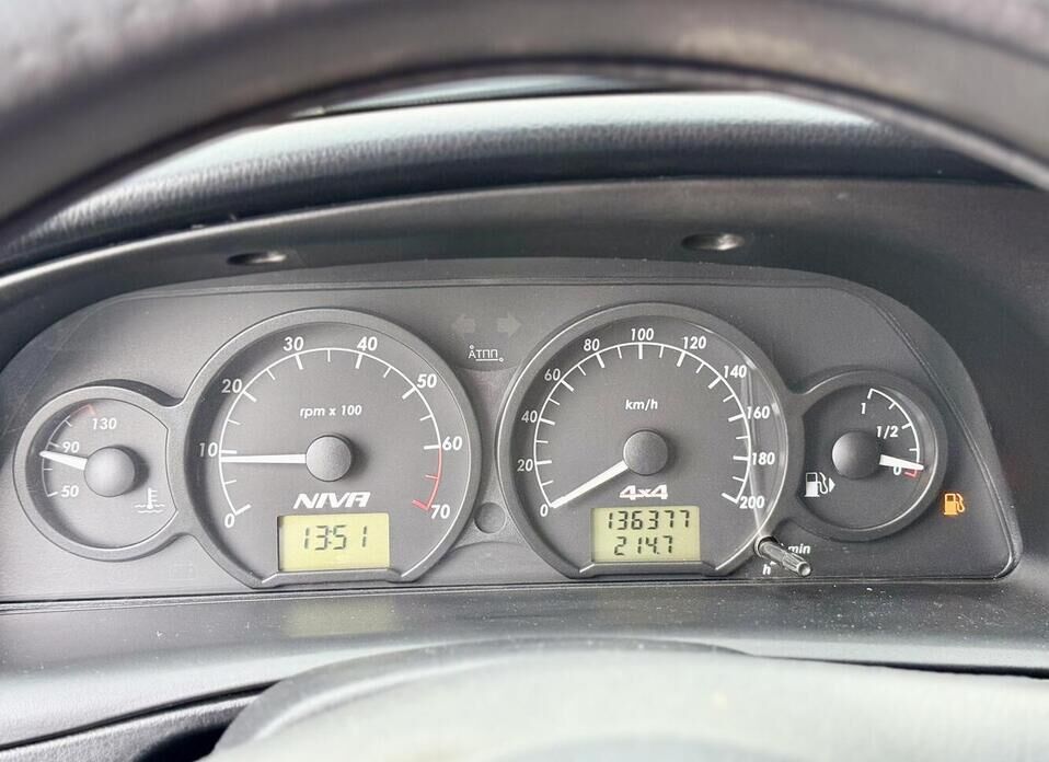 Chevrolet Niva, I Рестайлинг 1.7 MT (80 л.с.) 4WD