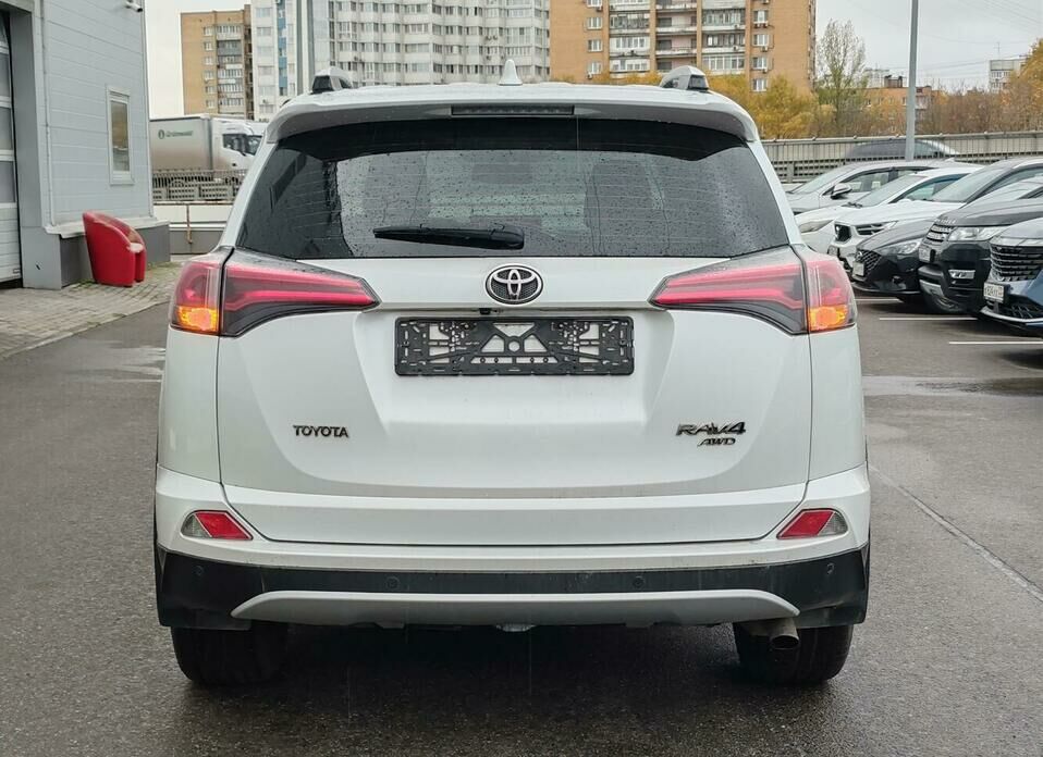 Toyota RAV4 2.2d AT (150 л.с.) 4WD