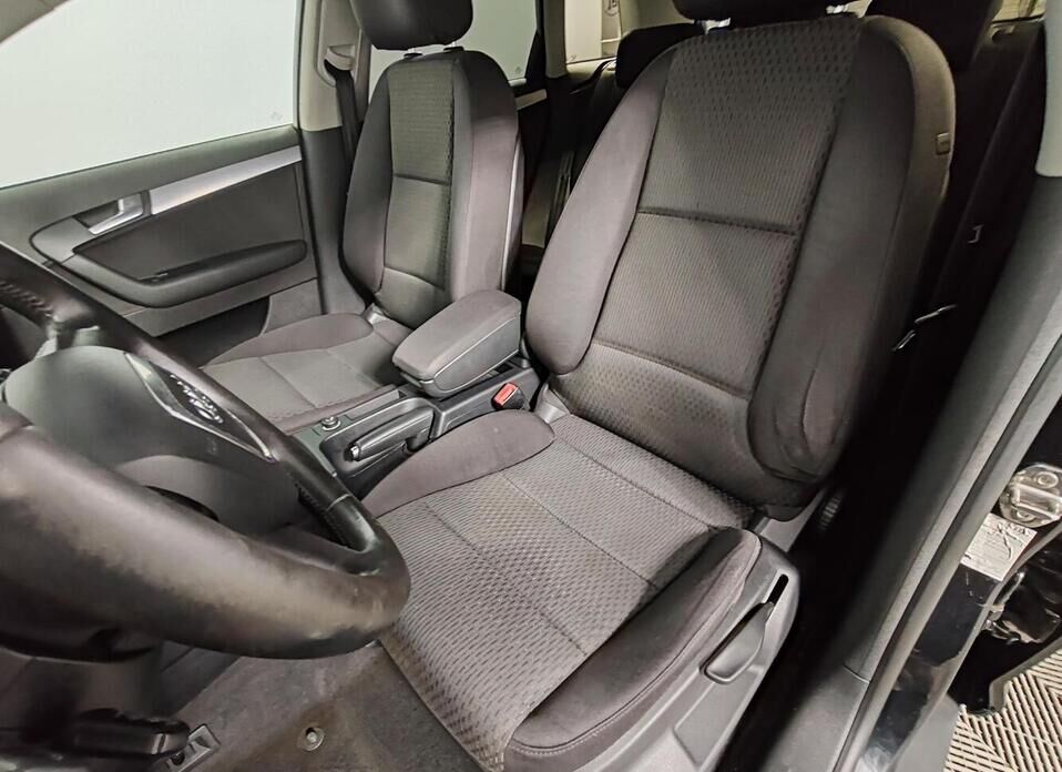 Audi A3, II (8P) Рестайлинг 2 1.4 AMT (125 л.с.)