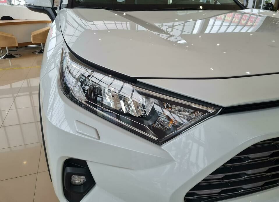 Toyota RAV4 2.0 CVT (175 л.с.) 4WD