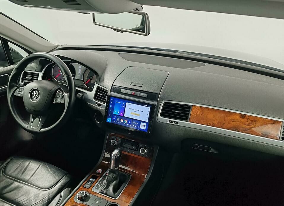 Volkswagen Touareg 3.0d AT (204 л.с.) 4WD