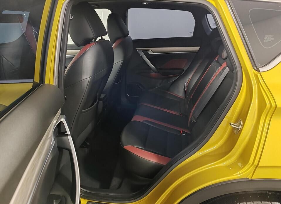 Geely Coolray, I 1.5 AMT (150 л.с.)