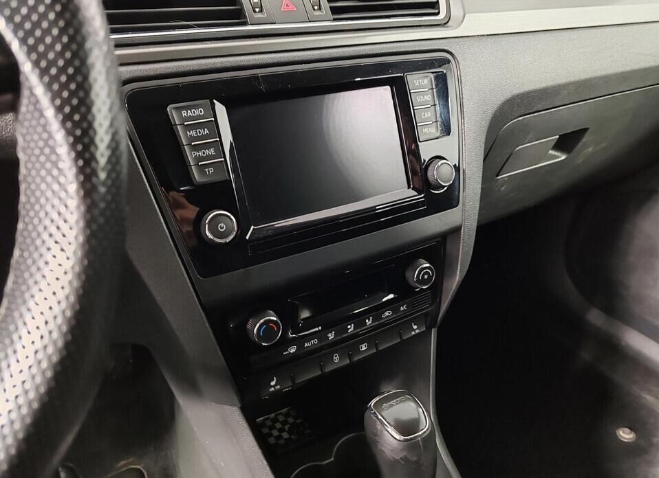 Skoda Rapid, I 1.6 AT (110 л.с.)