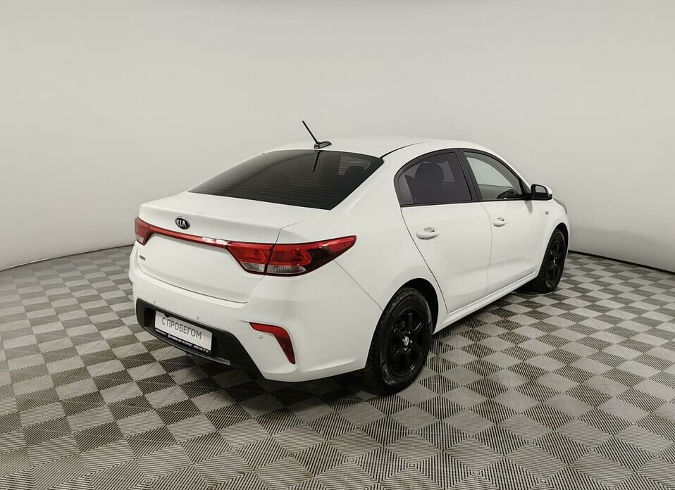 Kia Rio 1.6 AT (123 л.с.)