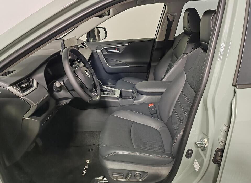 Toyota RAV4, V (XA50) 2.0 CVT (173 л.с.) 4WD