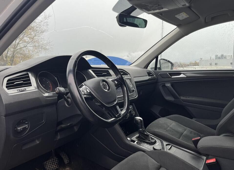 Volkswagen Tiguan, II 1.4 AMT (150 л.с.) 4WD