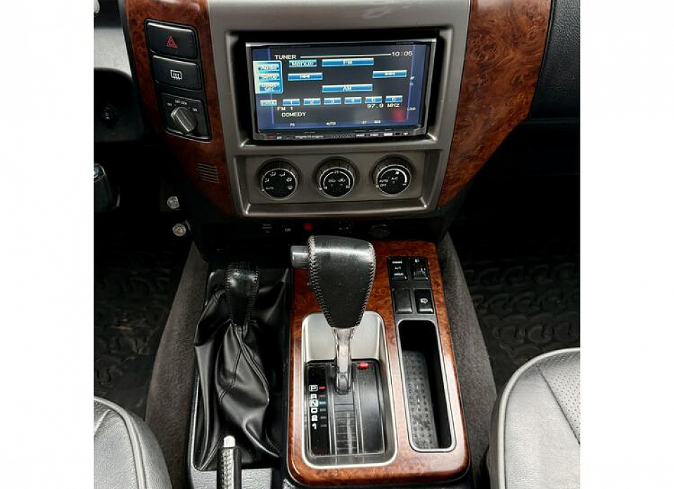 Nissan Patrol, V (Y61) Рестайлинг 3.0d AT (160 л.с.) 4WD
