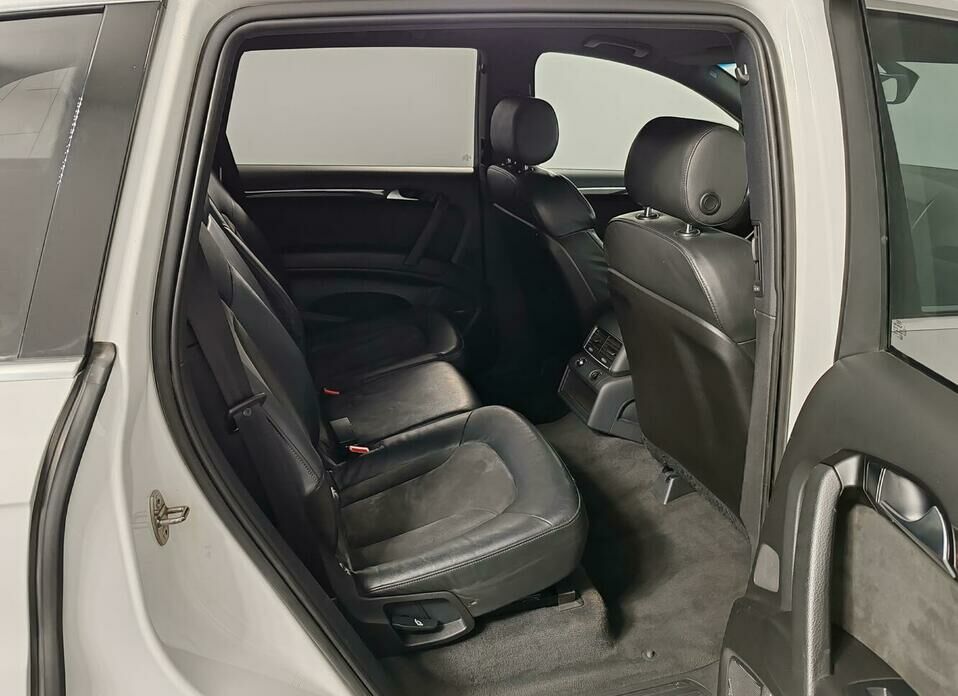 Audi Q7 3.0d AT (239 л.с.) 4WD