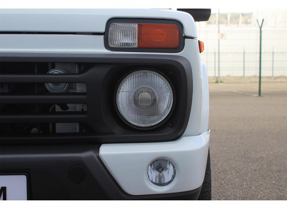 LADA (ВАЗ) Niva Legend 1.7 MT (83 л.с.) 4WD
