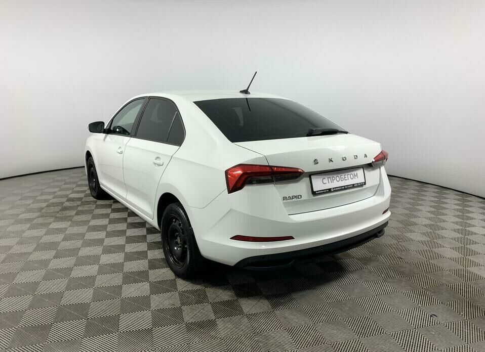 Skoda Rapid 1.6 AT (110 л.с.)