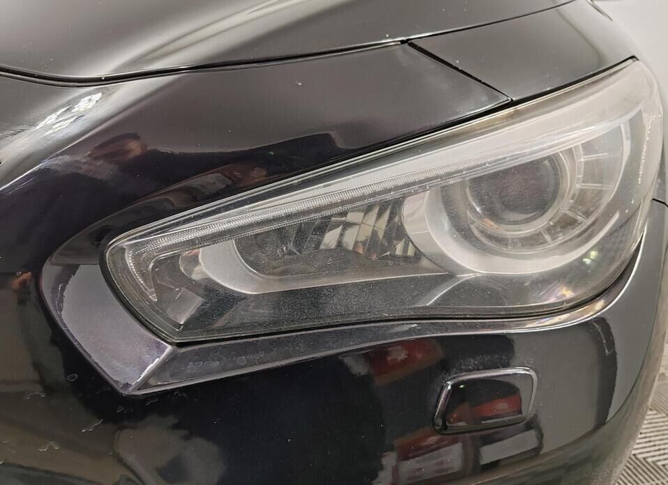 Infiniti Q50, I 2.0 AT (211 л.с.)