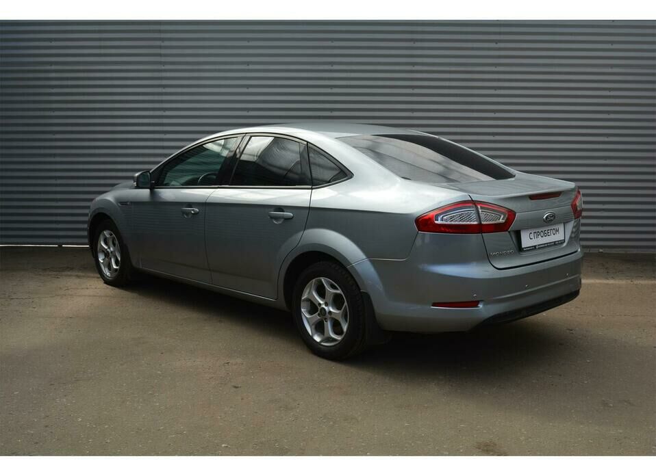 Ford Mondeo 1.6 MT (160 л.с.)