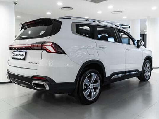 Geely Okavango
