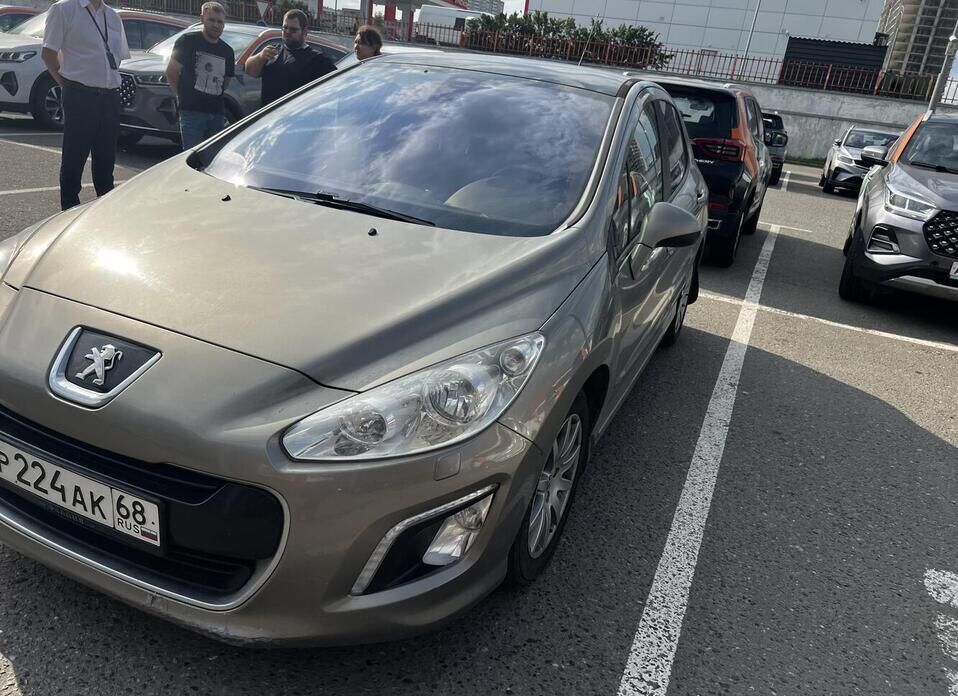 Peugeot 308 1.6 AT (120 л.с.)