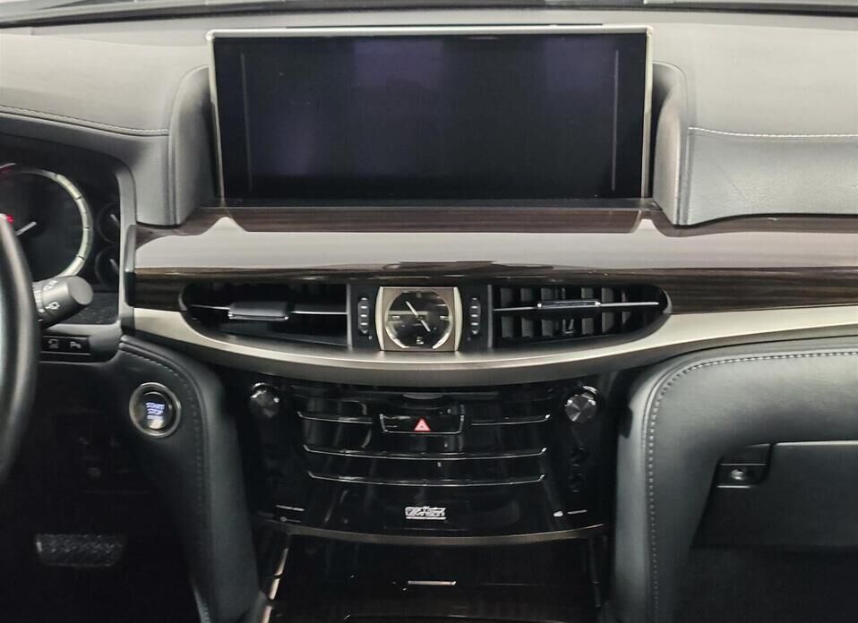 Lexus LX, III Рестайлинг 2 450d 4.5d AT (272 л.с.) 4WD