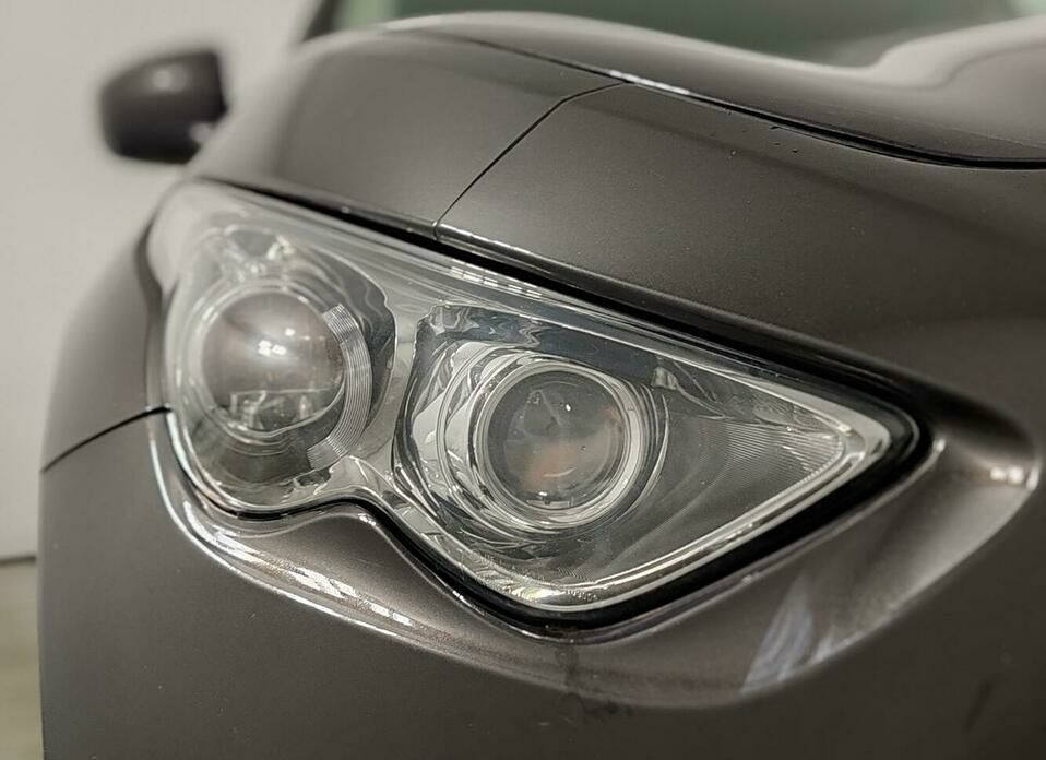 Infiniti FX FX37 3.7 AT (333 л.с.) 4WD