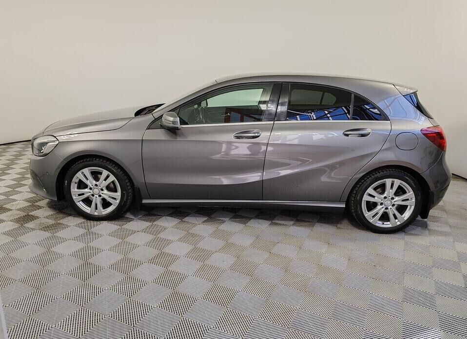Mercedes-Benz A-Класс, III (W176) Рестайлинг 180 1.6 AMT (122 л.с.)